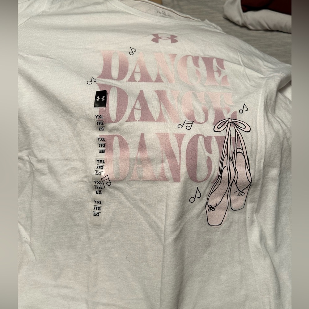 Under armor youth dance tshirt nwt